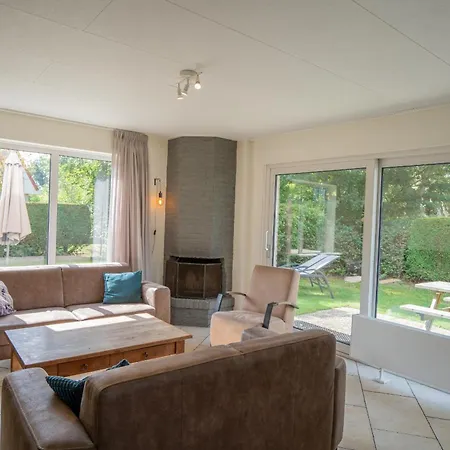 Holiday home Hoogelandt 134 En 134a