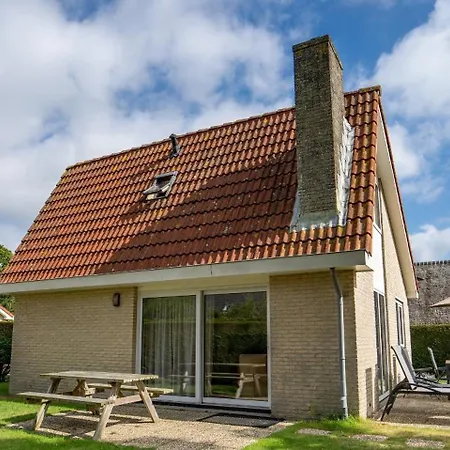 Holiday home Hoogelandt 134 En 134a